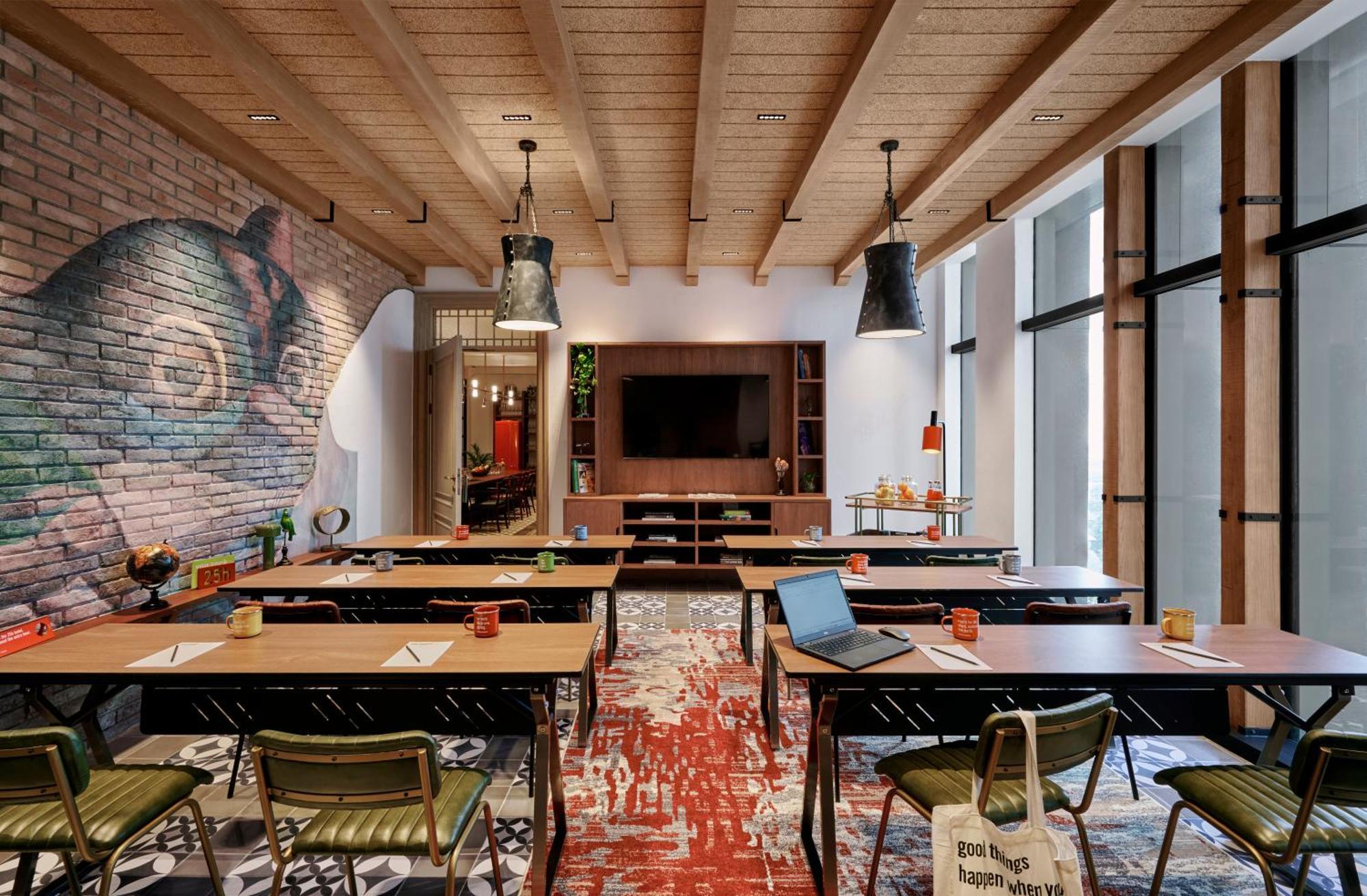 25Hours Hotel Jakarta The Oddbird Ngoại thất bức ảnh