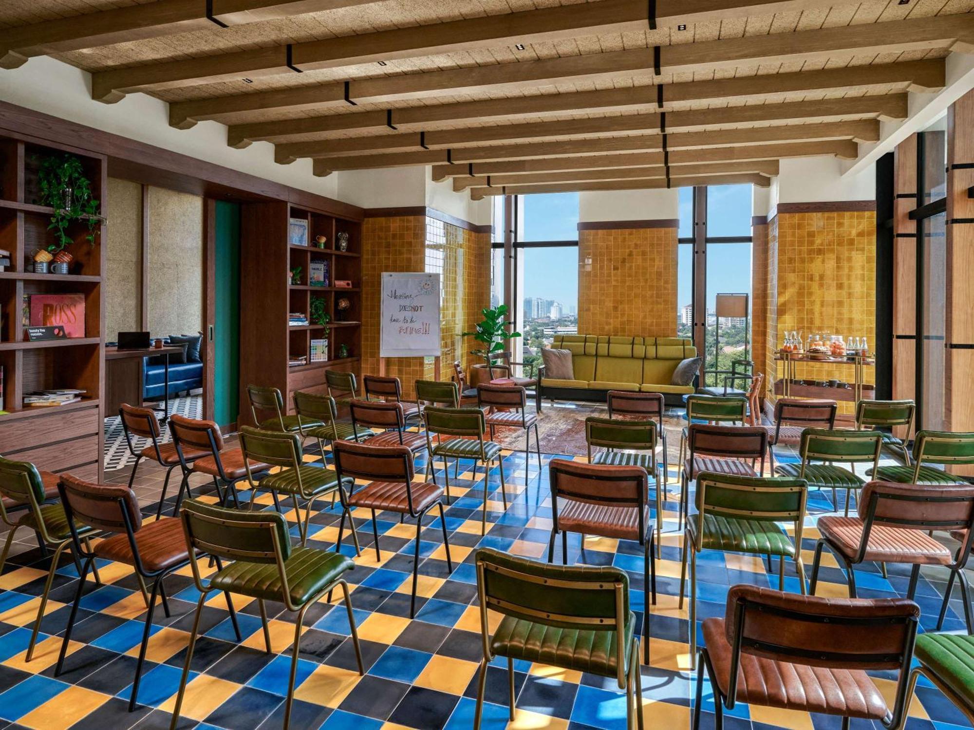 25Hours Hotel Jakarta The Oddbird Ngoại thất bức ảnh