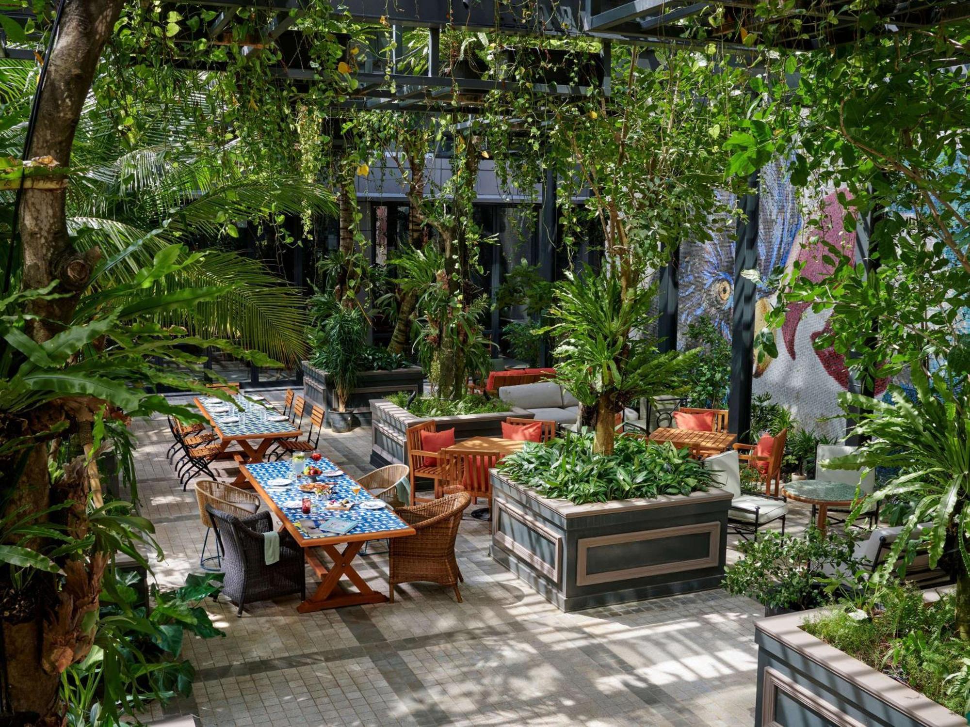 25Hours Hotel Jakarta The Oddbird Ngoại thất bức ảnh
